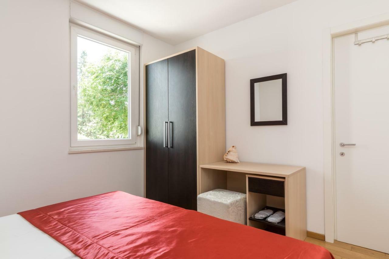Apartment Marcela With Private Parking Σπλιτ Εξωτερικό φωτογραφία