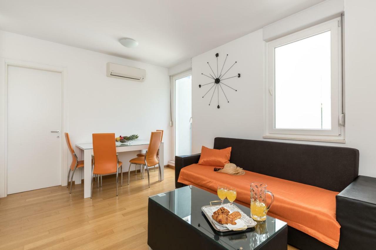 Apartment Marcela With Private Parking Σπλιτ Εξωτερικό φωτογραφία